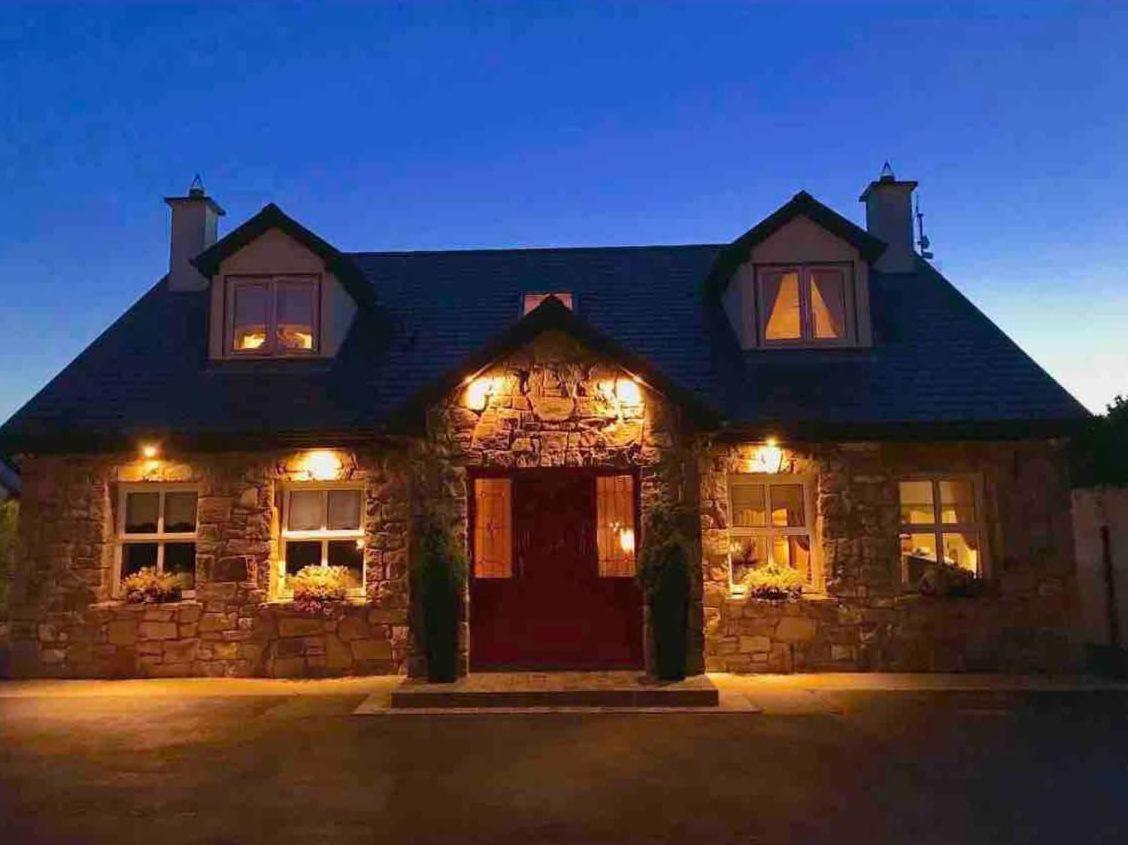 Cosy Rooms In A Stone Cottage Salthill Esterno foto