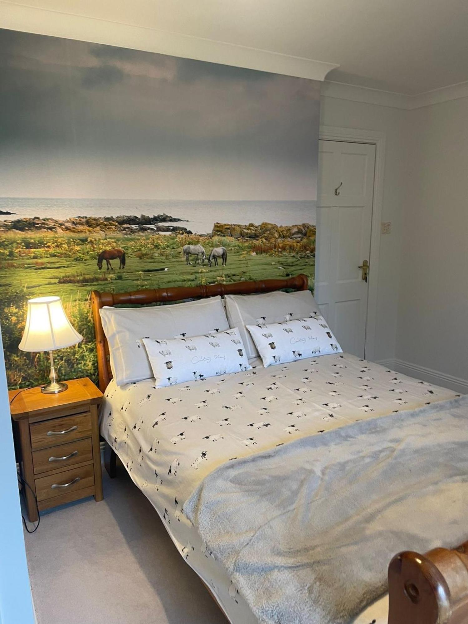 Cosy Rooms In A Stone Cottage Salthill Esterno foto
